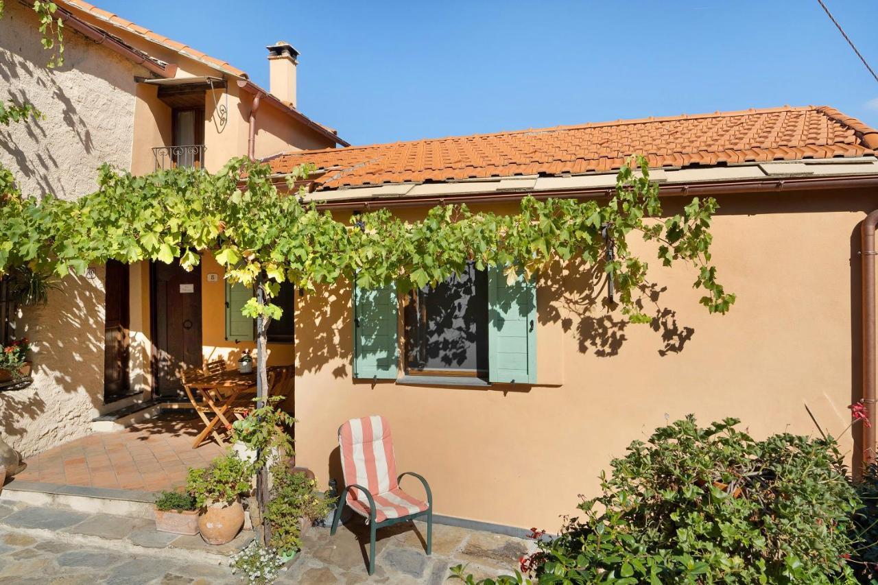 Casa Vittorina Villa Cesio Exteriör bild